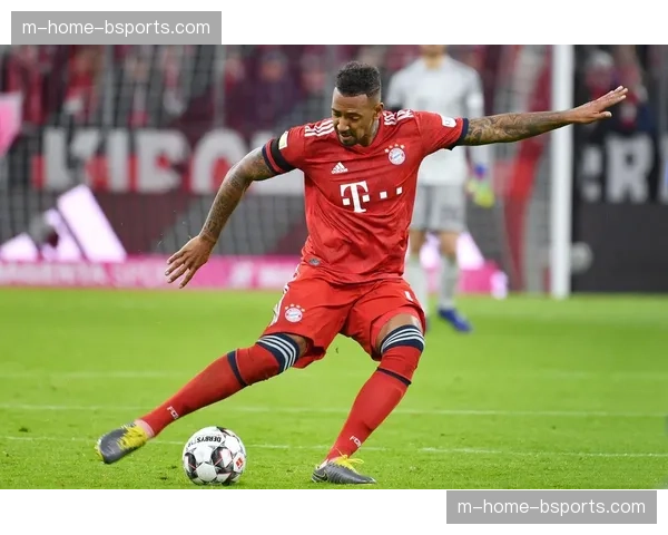 弗里克实验马丁出任中卫 极端高位压迫四后卫体系考验适应性